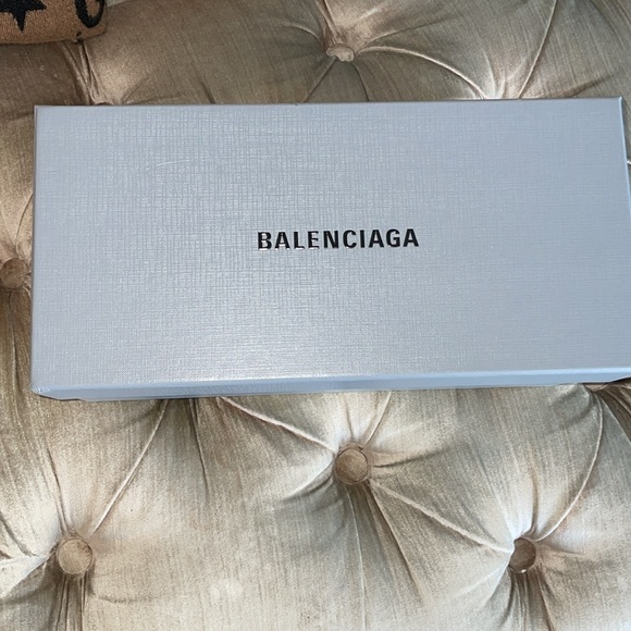 New BALENCIAGA slides (authentic) - Picture 8 of 9